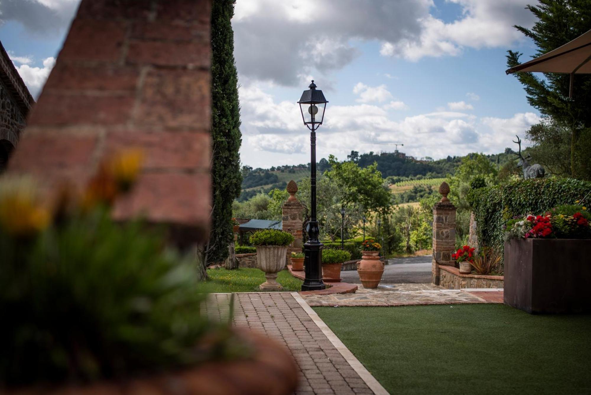 Poggio Paradiso Resort & Spa Montefollonico Eksteriør billede