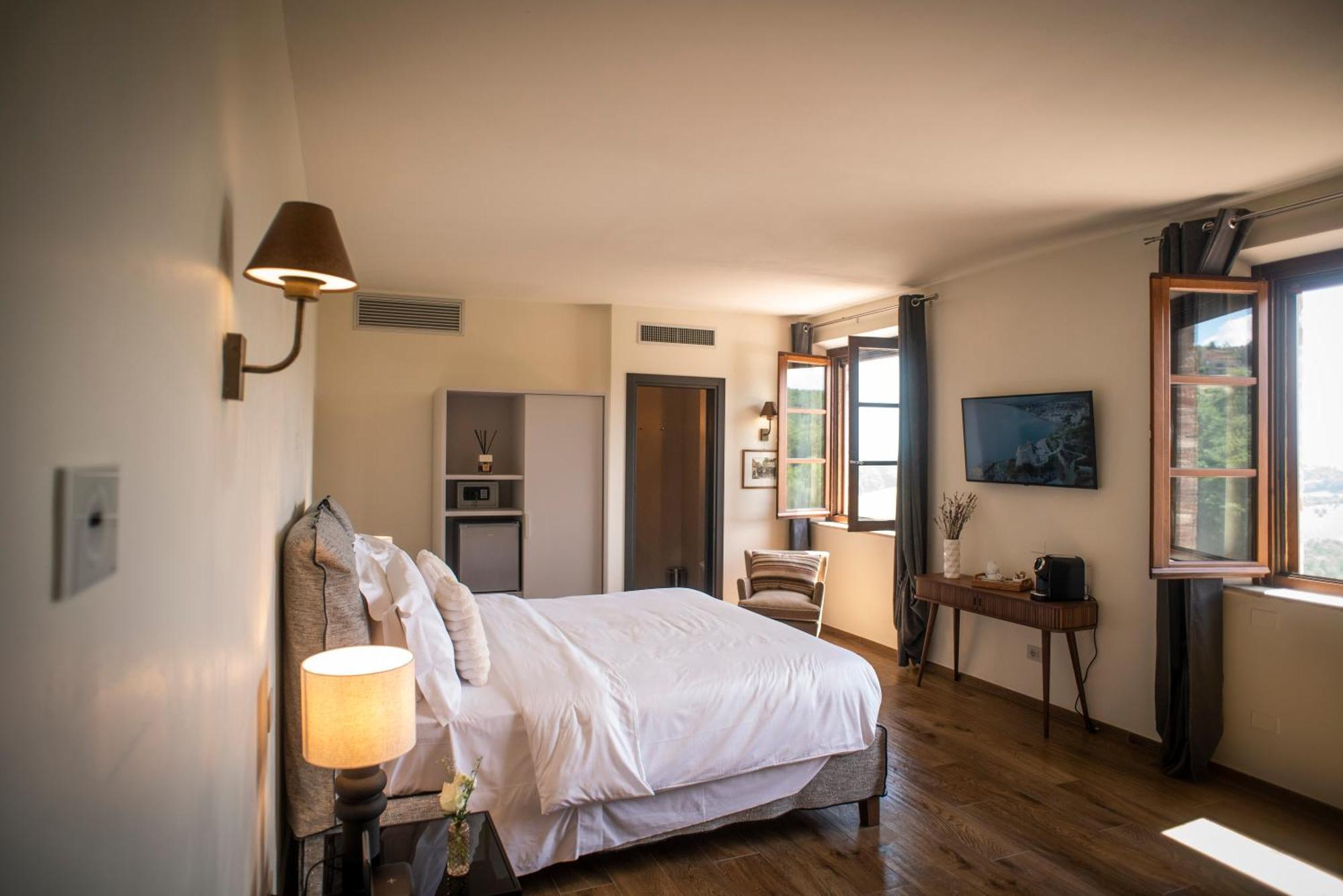 Poggio Paradiso Resort & Spa Montefollonico Eksteriør billede