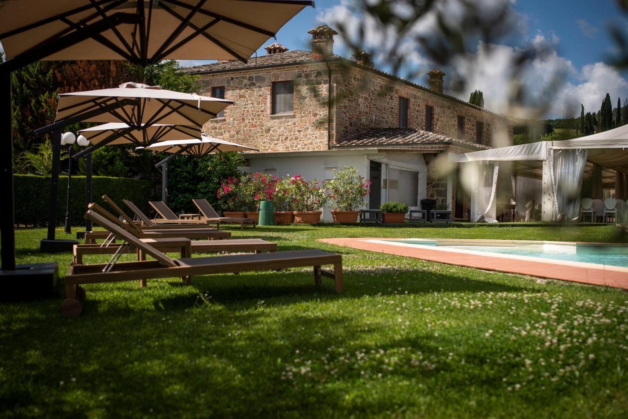 Poggio Paradiso Resort & Spa Montefollonico Eksteriør billede