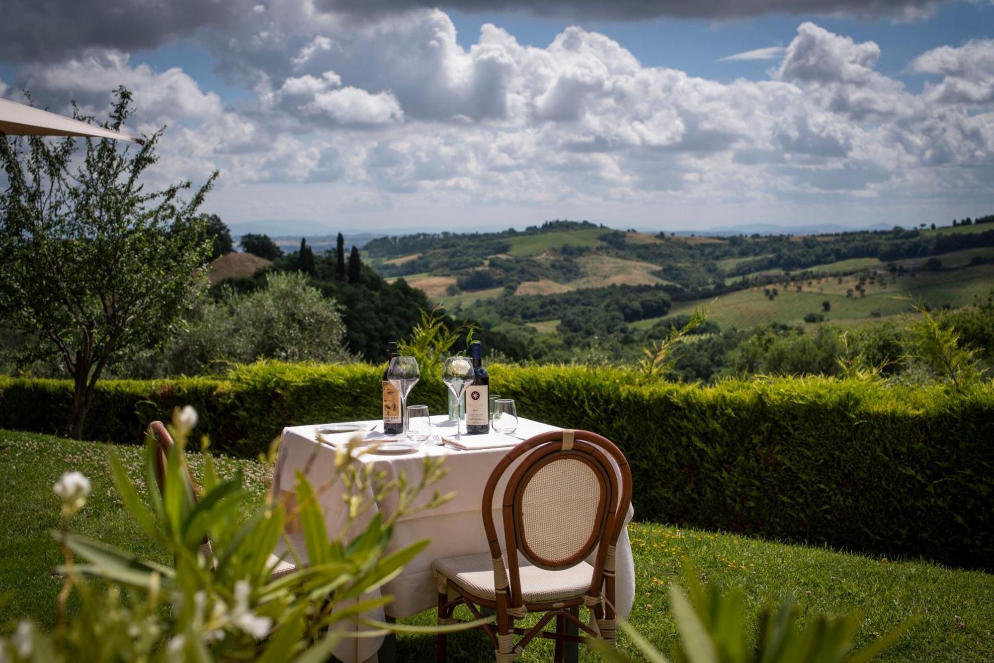 Poggio Paradiso Resort & Spa Montefollonico Eksteriør billede